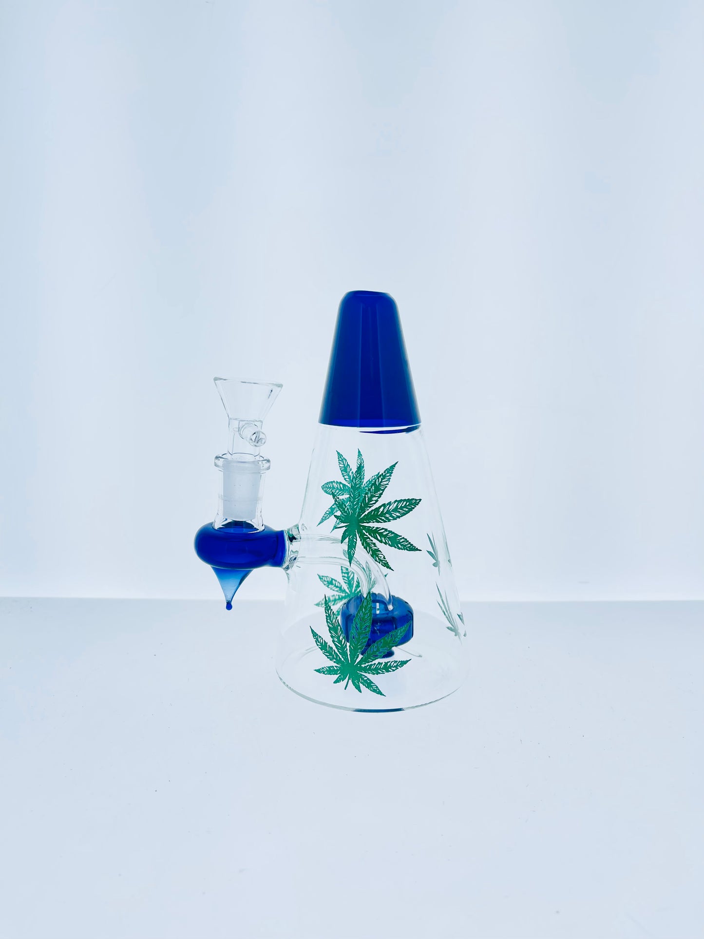 6" Cone Rig w/ Showerhead Perc & Leaf Decal